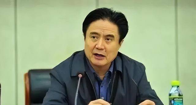 原中央委员、省委书记造成恶劣政治影响!刚刚<strong></p>
<p>金融机构反洗钱规定</strong>,被公诉!今年已有4个正部级干部受处分