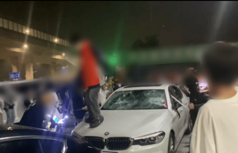 加油站内砸车打人<strong></p>
<p>物流金融</strong>,23名嫌疑人被临沂警方抓获