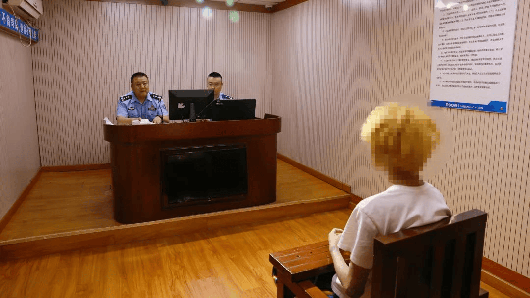 加油站内砸车打人<strong></p>
<p>物流金融</strong>,23名嫌疑人被临沂警方抓获