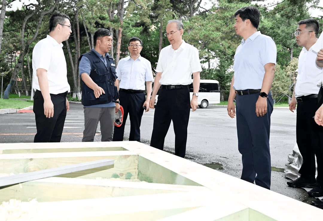 “能不吊顶就不吊顶<strong></p>
<p>阿里金融</strong>，能不贴砖就不贴砖”，吉林省委书记调研历史建筑修缮