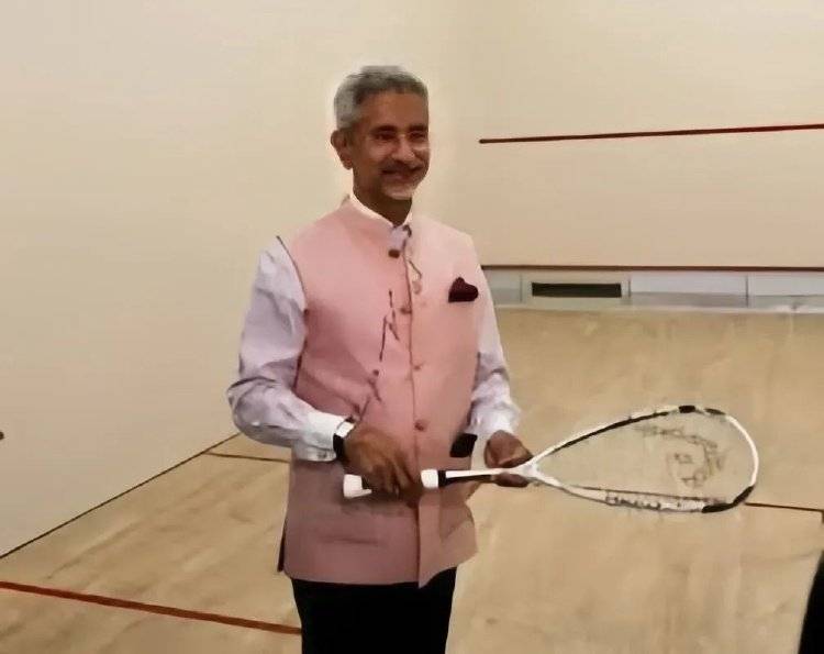 叫中国名字<strong></p>
<p>中国金融危机</strong>,娶日本妻子,5年没见的印度外长来了