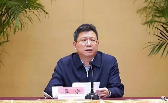 苏州工业园的“破窗效应”<strong></p>
<p>永辉超市股票</strong>，管委会主任吴宏落马
