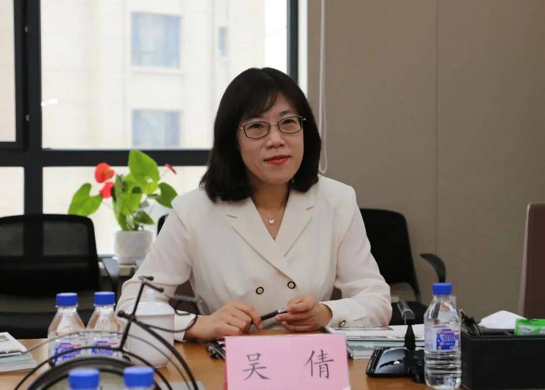 生于1983年<strong></p>
<p>美团股票</strong>，吴倩升正厅