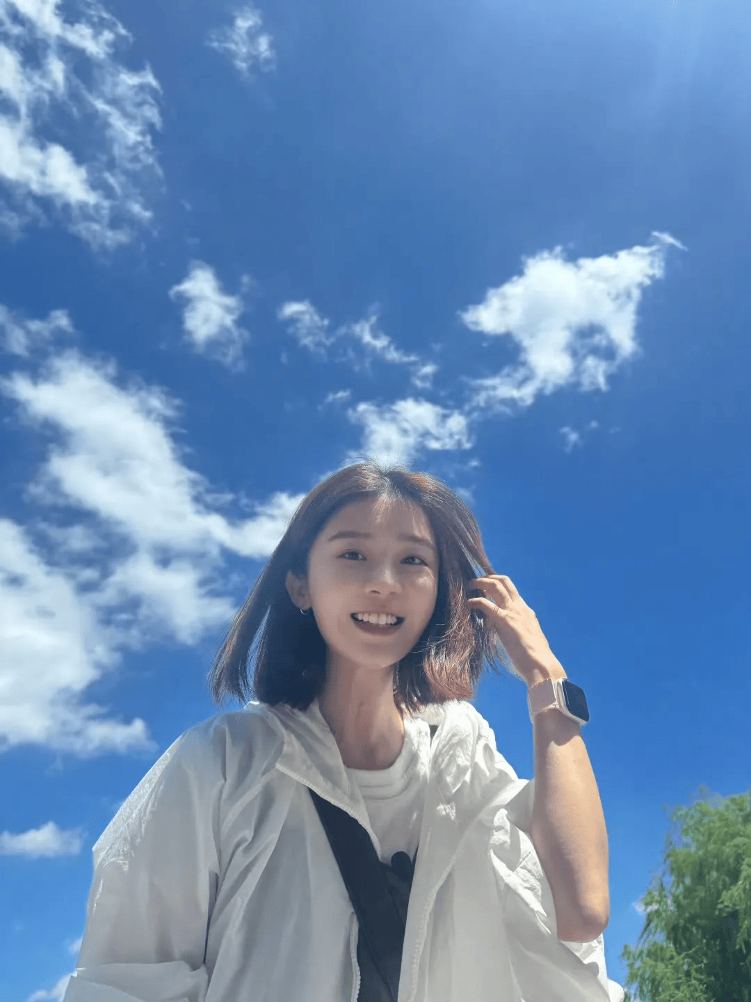 因曾住于朦胧坠亡事发小区<strong></p>
<p>美团股票</strong>，女演员宋伊人被强行与于朦胧坠亡关联，刚刚发布律师声明