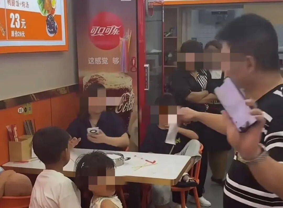 “续面事件”老板致歉<strong></p>
<p>苹果股票</strong>，将闭店销号赔礼，面馆是5年心血，回应“卖惨”：我本来就很惨