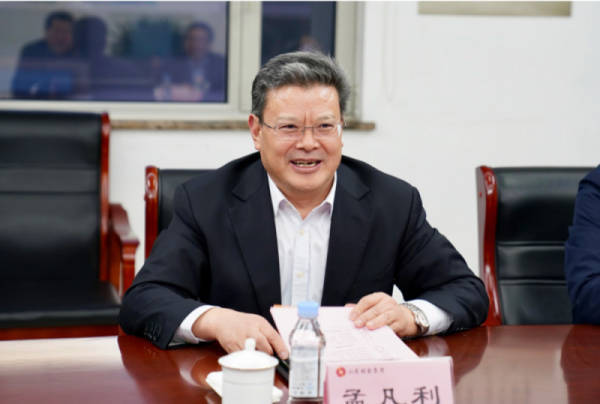 广东省长王伟中赴任内蒙古<strong></p>
<p>中国石油股票</strong>，中央委员孟凡利任广东省政府党组书记