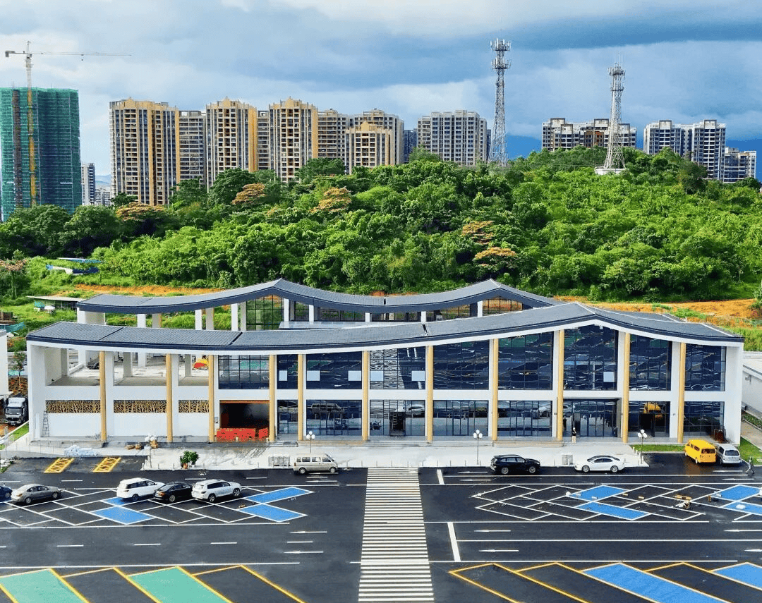 “不亚于春节回家”！凌晨5点<strong></p>
<p>中国石油股票</strong>，深圳有人已经堵在路上……