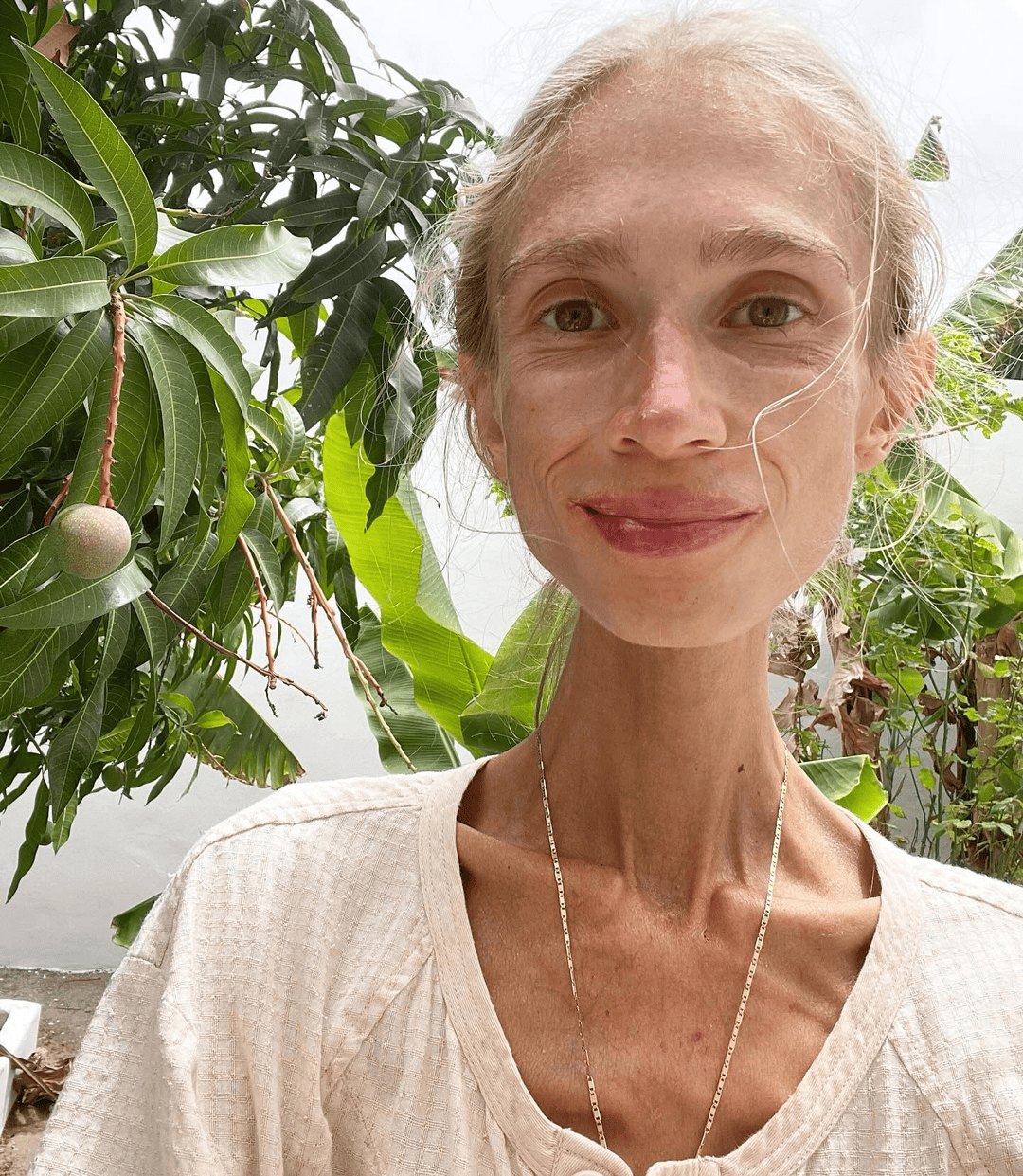 坚持只吃水果8年<strong></p>
<p>京东方a股票</strong>,27岁波兰女子巴厘岛酒店去世:体重仅22公斤,指甲变黄牙齿腐烂