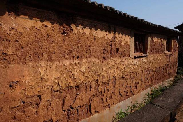 没人住的房子<strong></p>
<p>京东方a股票</strong>,为什么会“老”得特别快?