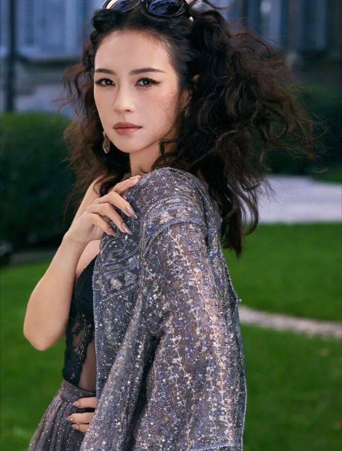 时装周上的女明星<strong></p>
<p>京东方a股票</strong>,秋冬氛围感一键封顶!