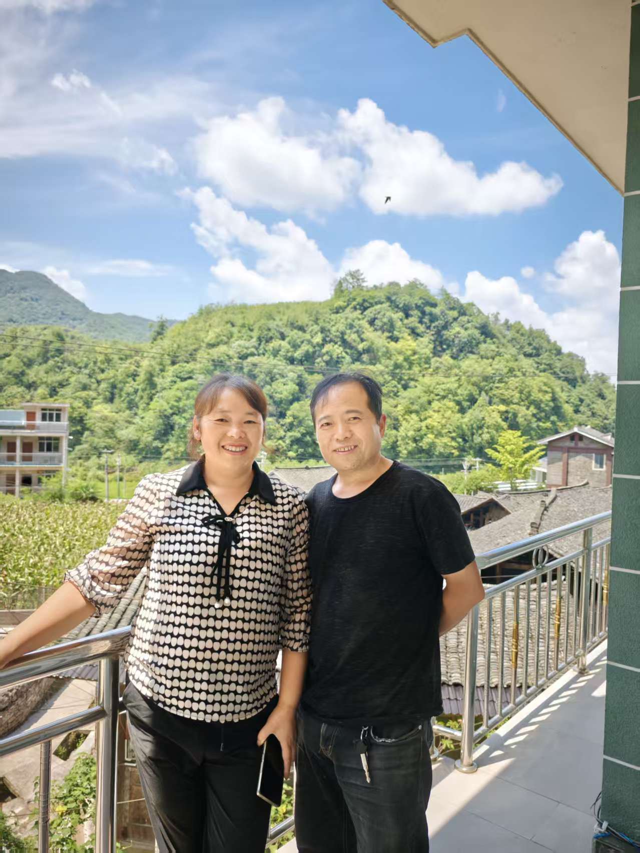 那个让老师骄傲的“调皮”班级!30年同学聚会<strong></p>
<p>以岭药业股票</strong>,还伴有一封来自贵州的感谢信