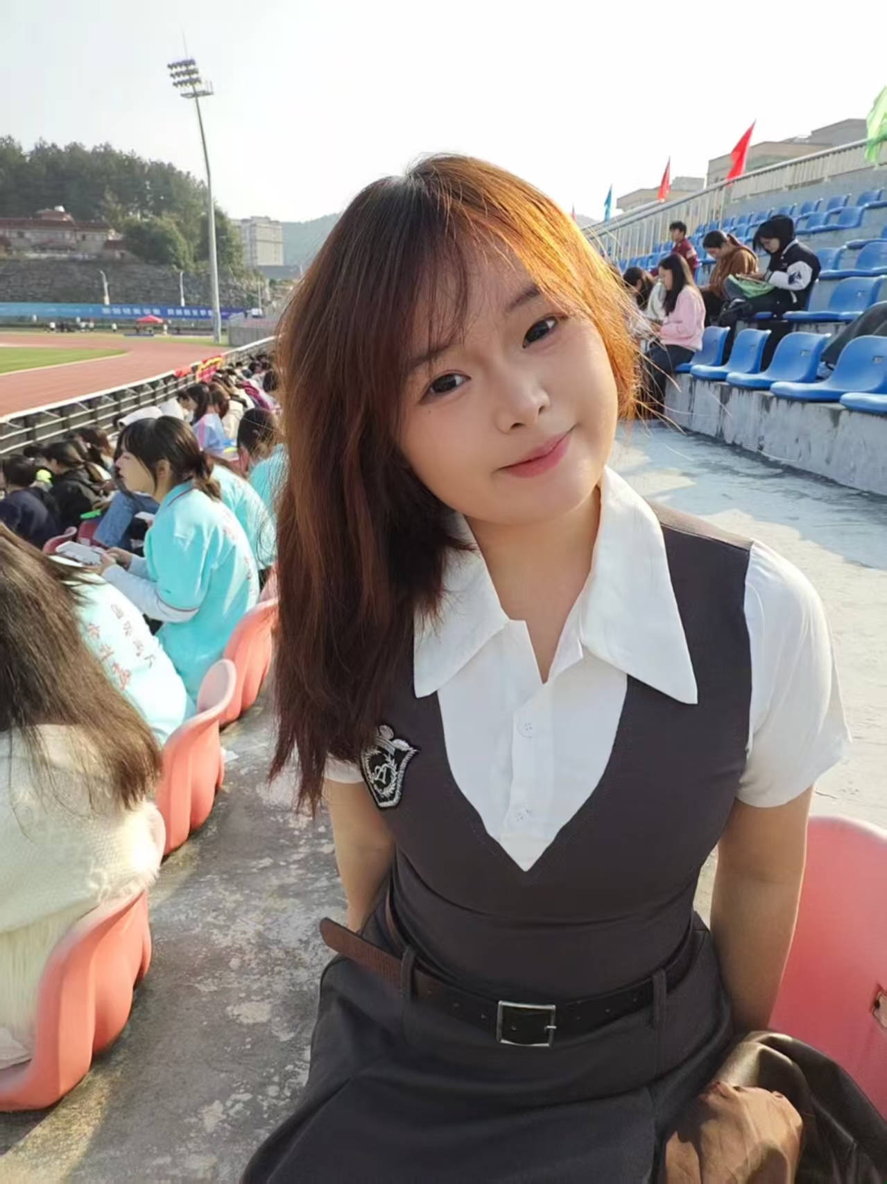 那个让老师骄傲的“调皮”班级!30年同学聚会<strong></p>
<p>以岭药业股票</strong>,还伴有一封来自贵州的感谢信