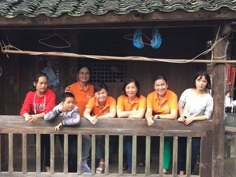 那个让老师骄傲的“调皮”班级!30年同学聚会<strong></p>
<p>以岭药业股票</strong>,还伴有一封来自贵州的感谢信