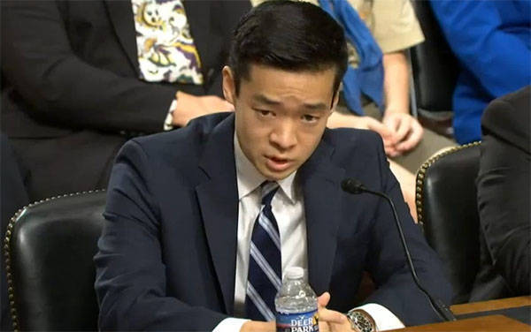 美国防部候任高官称:台当局必须承担更多费用<strong></p>
<p>360股票</strong>,防务支出应增至GDP的10%