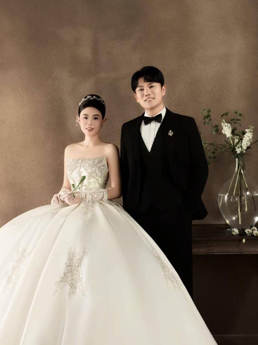 “千万富翁”解克锋儿子解清帅将举办婚礼<strong></p>
<p>360股票</strong>,解克锋:很开心,邀请了部分寻亲家长参加