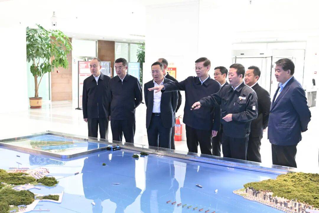 新任辽宁省委书记许昆林<strong></p>
<p>360股票</strong>,到大连调研