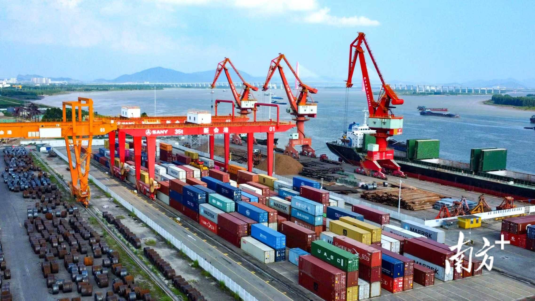 前三季度江门外贸进出口增长4.2%<strong></p>
<p>北方稀土股票</strong>,高于全国全省平均