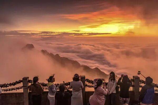 刘宁在洛阳市领导干部会议上强调:牢记殷殷嘱托 勇于担当作为 奋力建强中原城市群副中心城市