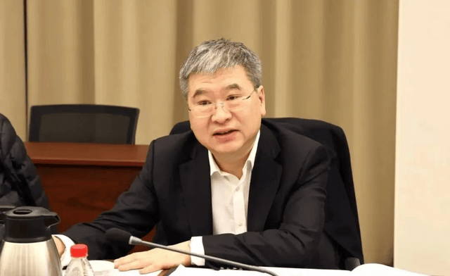 一日打三虎!蒋超良、陆文俊被双开<strong></p>
<p>爱尔眼科股票</strong>,张建华被开除党籍