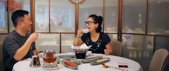 吵了这么多年的茶位费<strong></p>
<p>韦尔股份股票</strong>，终于要被立法整治了？