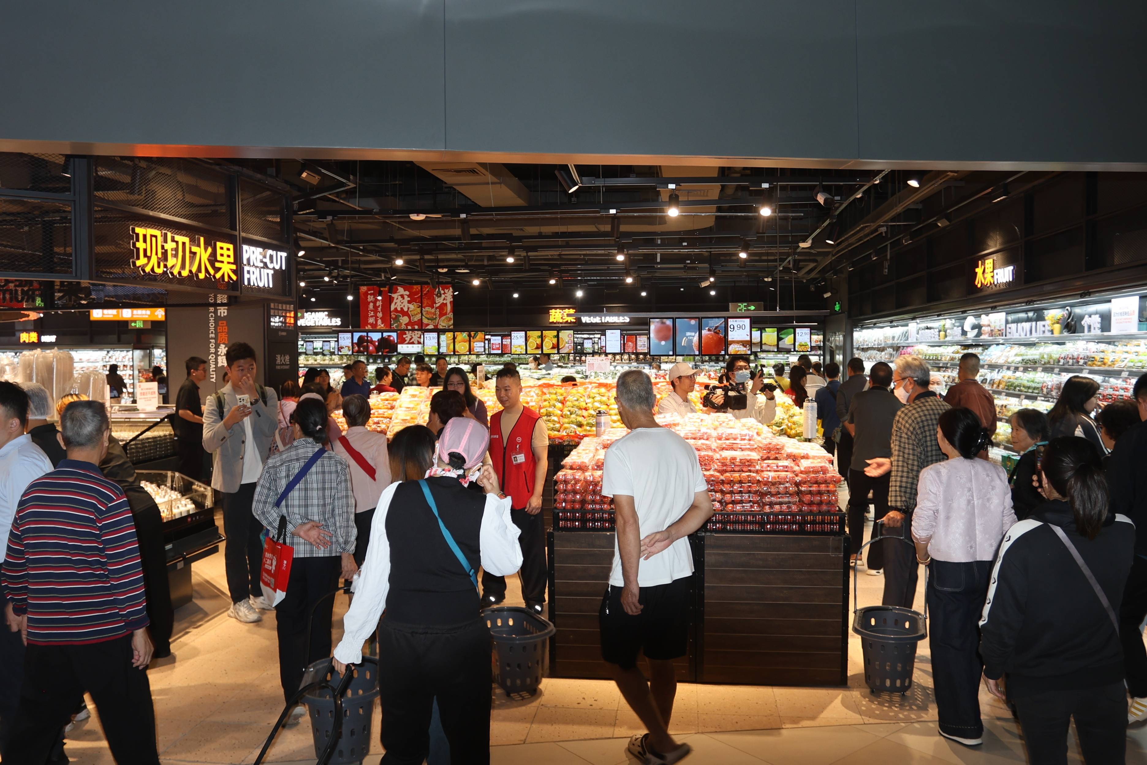 坐标荔湾、天河<strong></p>
<p>韦尔股份股票</strong>,广州市区新增两家“胖永辉”