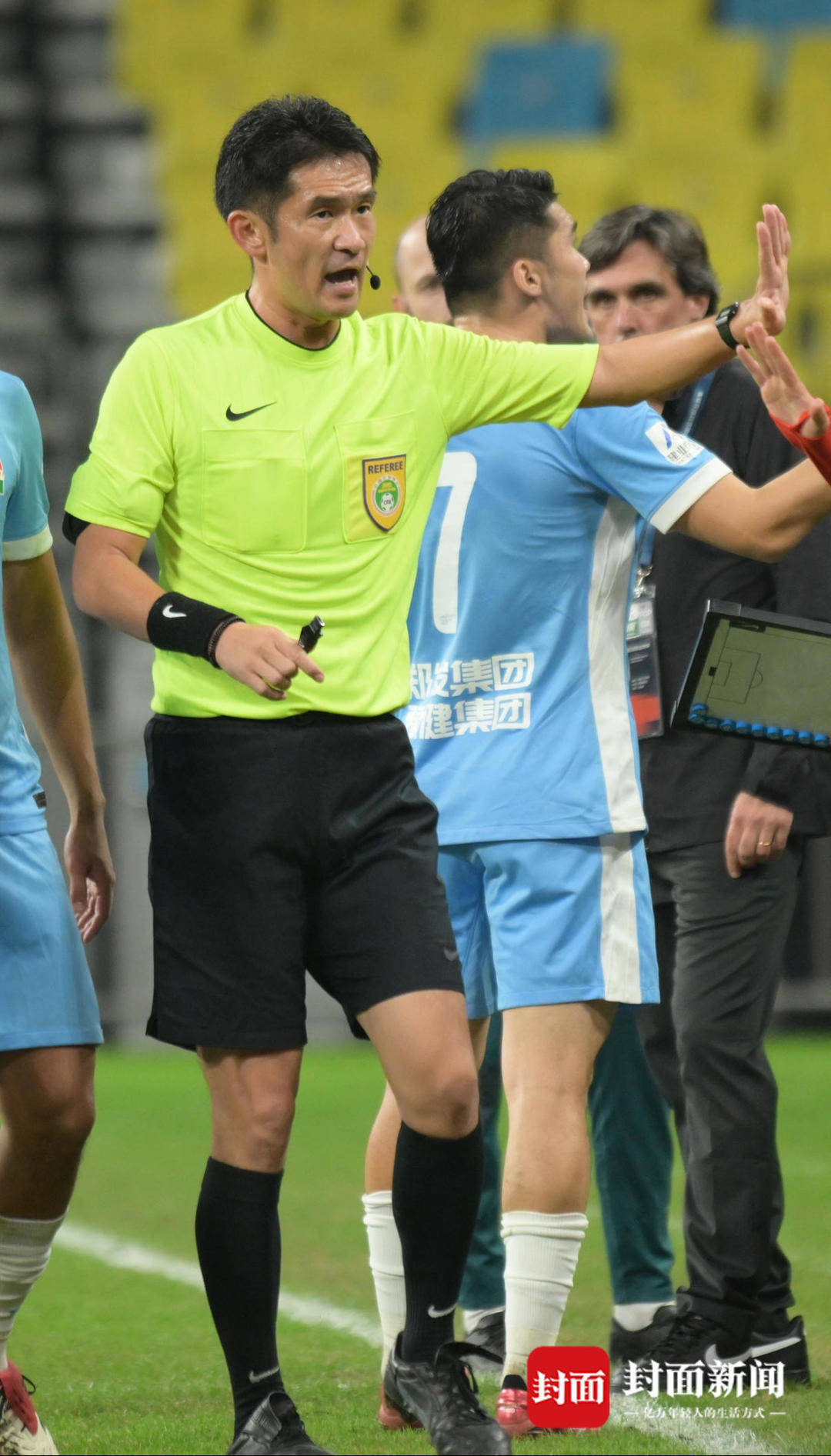 足协认定误判<strong></p>
<p>通富微电股票</strong>!成都蓉城因裁判两次争议判罚中超争冠梦碎