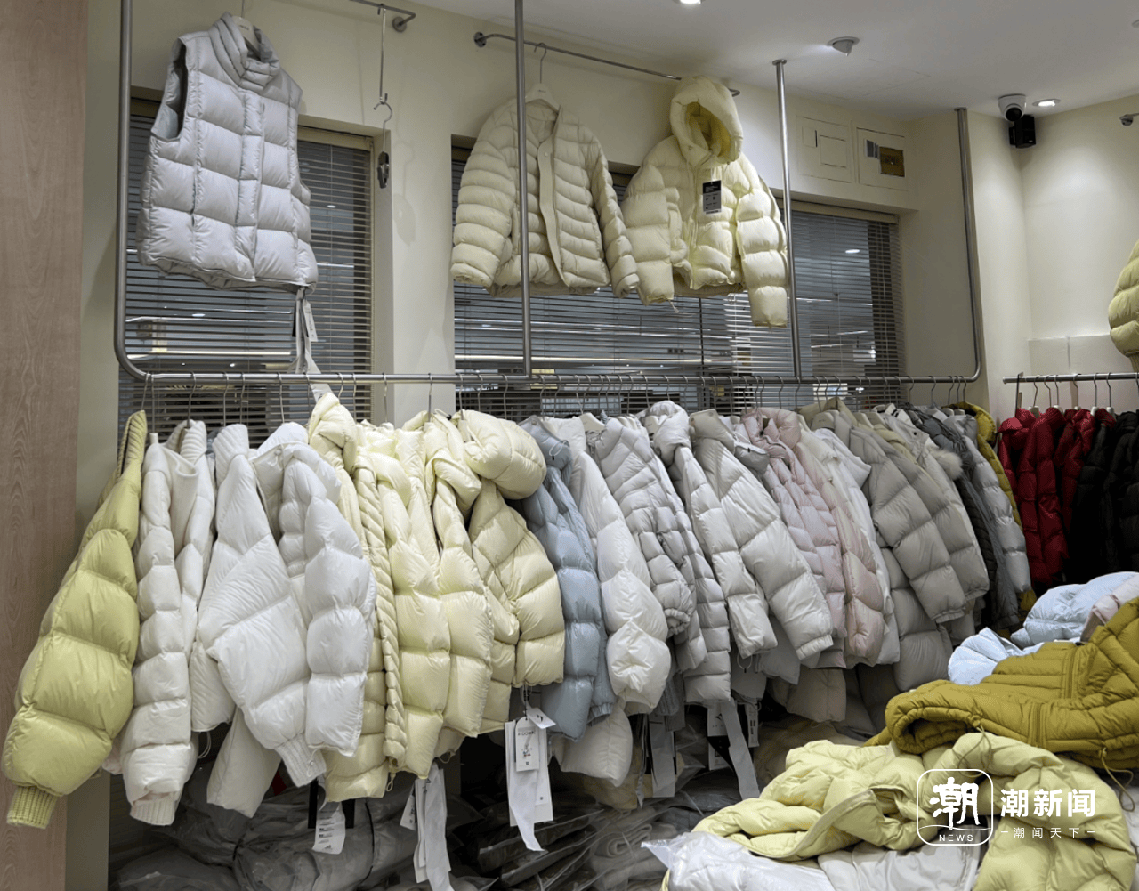 羽绒服出厂价逼近千元<strong></p>
<p>股票跌</strong>？记者去四季青探了探