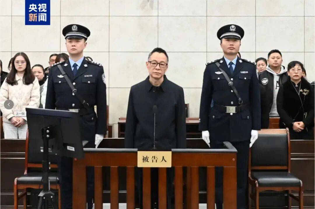 云南省委原常委、省政府原副省长李石松(大理籍)受贿1亿多被判处有期徒刑十五年