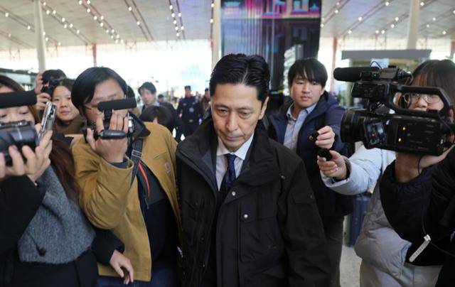 金井正彰访华后出席会议<strong></p>
<p>中国联通股票</strong>,与会者提出要求