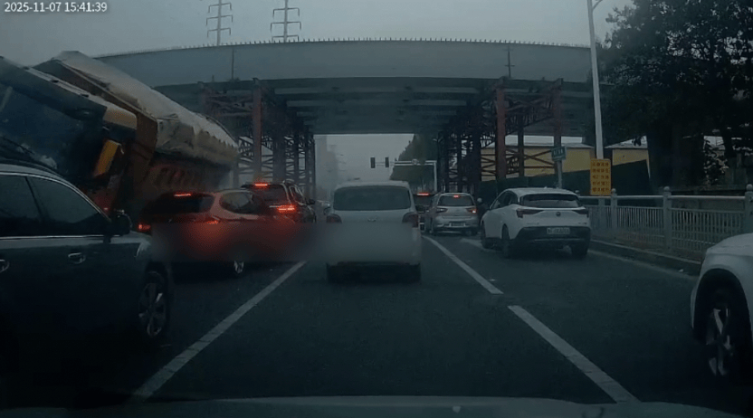 44岁女教师下班途中意外身亡!肇事者项某某被采取刑事强制措施<strong></p>
<p>中国联通股票</strong>,事故详情披露