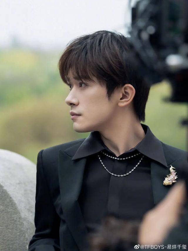 官宣确认<strong></p>
<p>隆基绿能股票</strong>!是易烊千玺