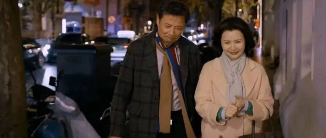 第一批丁克老后<strong></p>
<p>隆基绿能股票</strong>,“伴侣能陪一程,但最后都要靠自己”