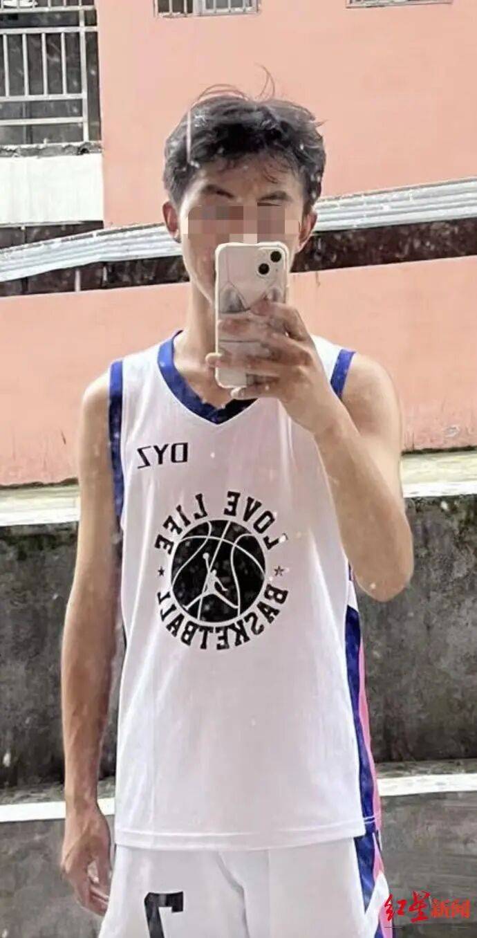 21岁小伙入职3个半月在宿舍猝死<strong></p>
<p>蔚来股票</strong>,未获工伤认定,家属质疑过劳死