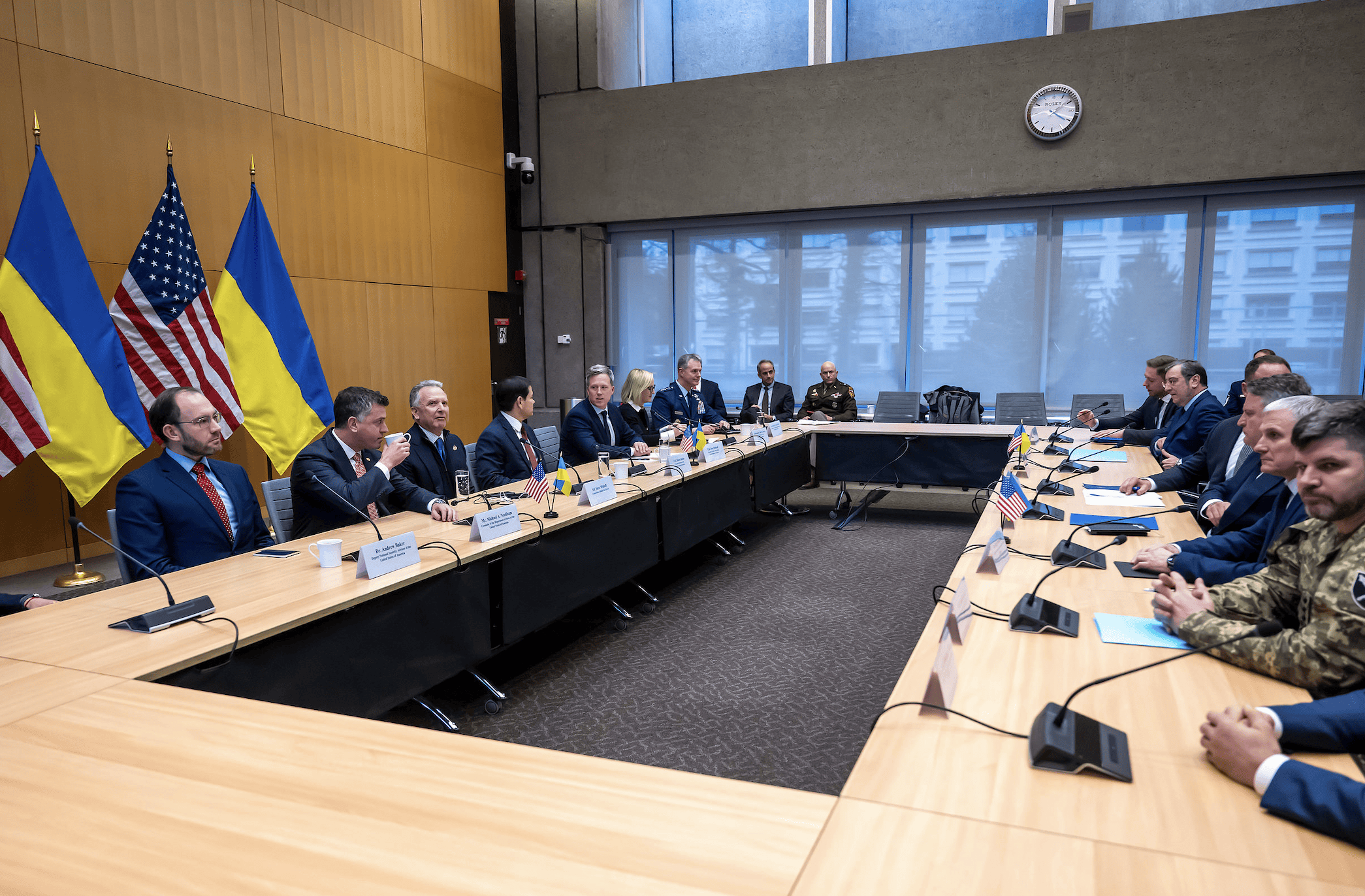 俄乌谈判迎来重大进展<strong></p>
<p>蔚来股票</strong>，乌克兰已原则同意美国提出的和平协议