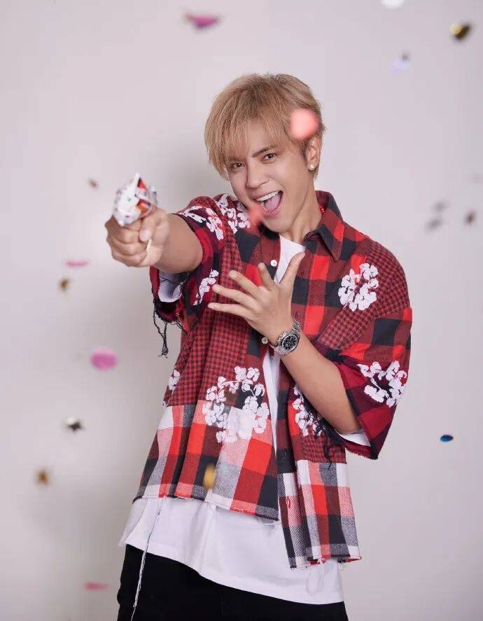 经纪人辟谣罗志祥是自己孩子生父<strong></p>
<p>蔚来股票</strong>,晒出亲子鉴定报告:没血缘关系