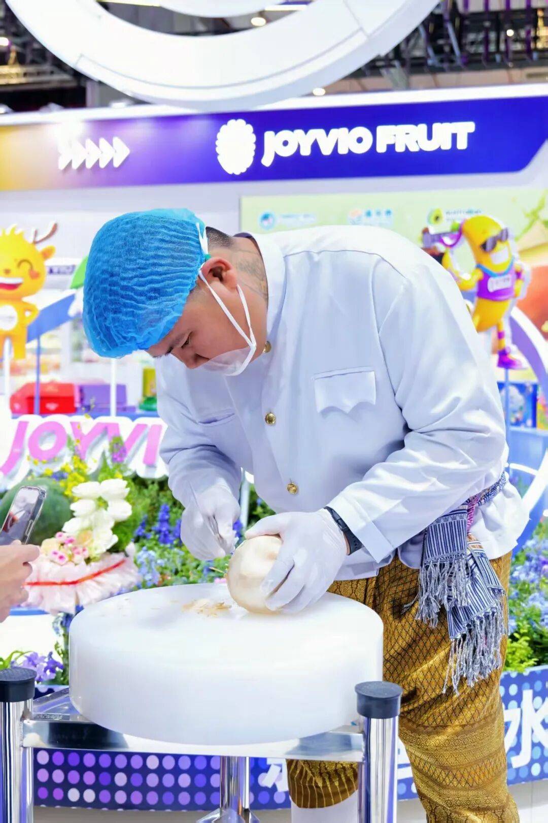 椰子水之外<strong></p>
<p>康美药业股票</strong>，大公司争夺40亿元生椰市场