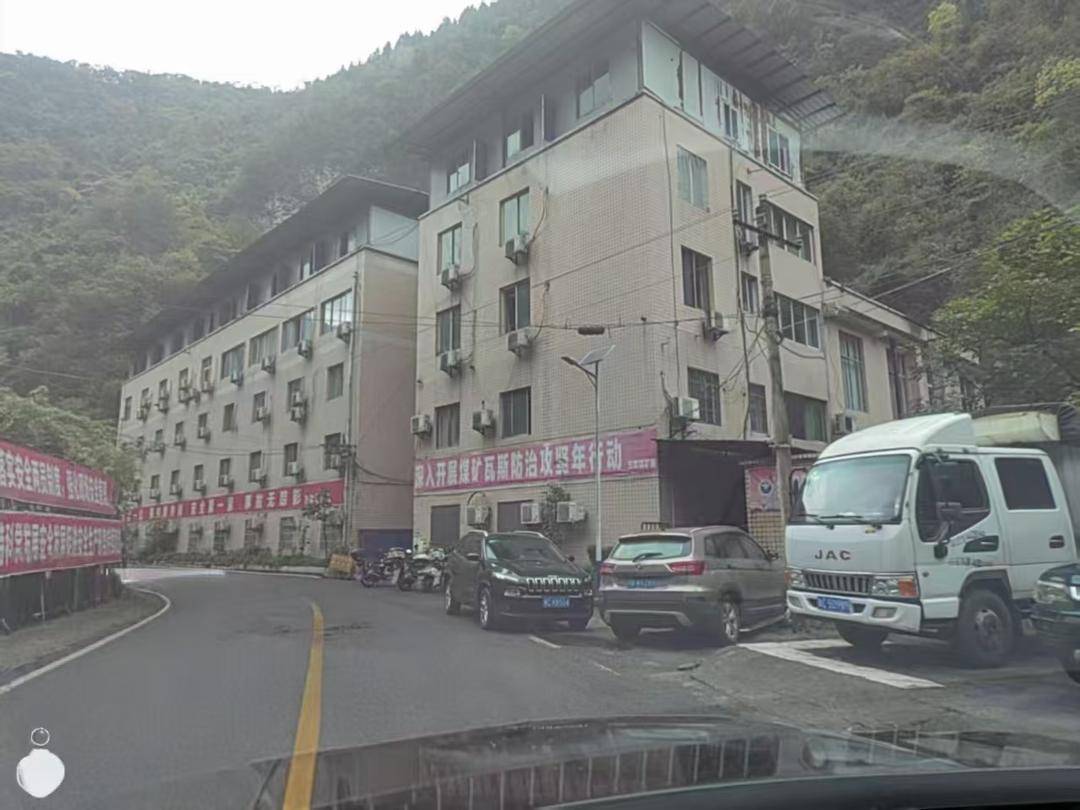 贵州一煤矿6年“盗采”百万吨煤炭 检察院称主观恶性小，危害已消除，没必要追刑责｜封面深镜