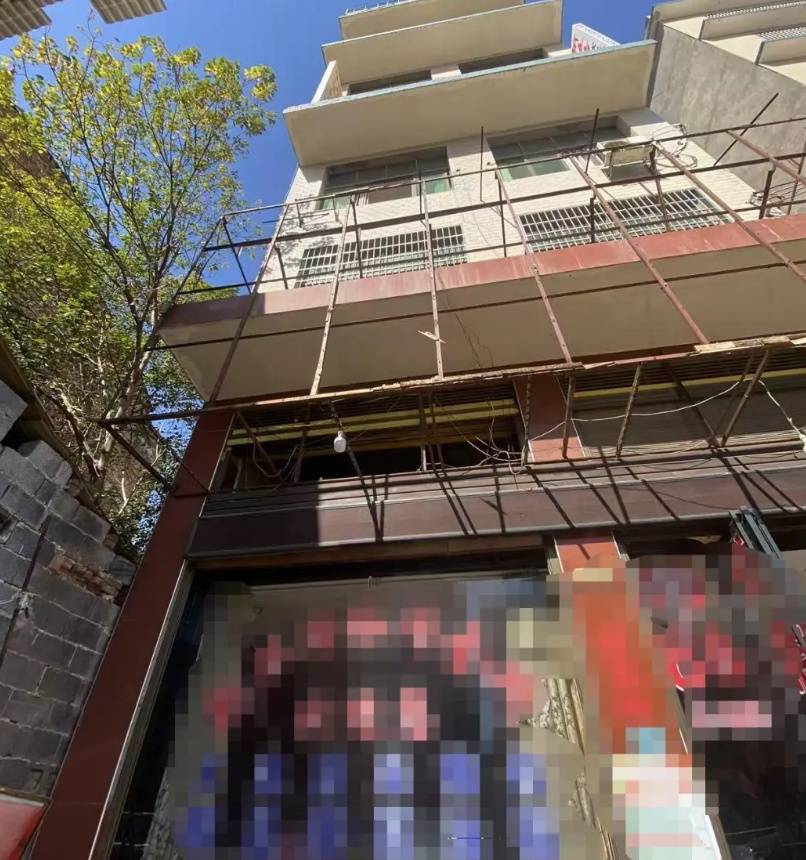 “情侣婚前先后坠楼身亡”事件进展:男方提出赔偿归还超百万元<strong></p>
<p>今日股票行情</strong>,女方称他们也是受害者