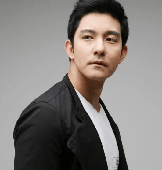 《放羊的星星》主演立威廉确诊甲状腺癌<strong></p>
<p>股票涨停</strong>,已进行两次手术;透露目前已99%切除肿瘤