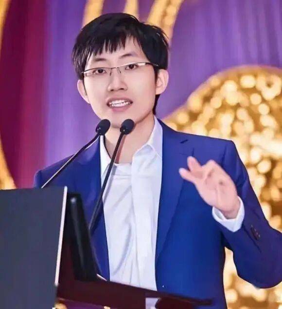 梁文锋炒股日赚1亿<strong></p>
<p>美的股票</strong>,段永平直言 “没人打得过他”!