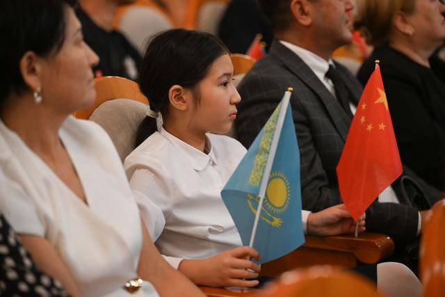 哈萨克斯坦人民党:任何破坏中国领土完整的挑衅均不可接受
