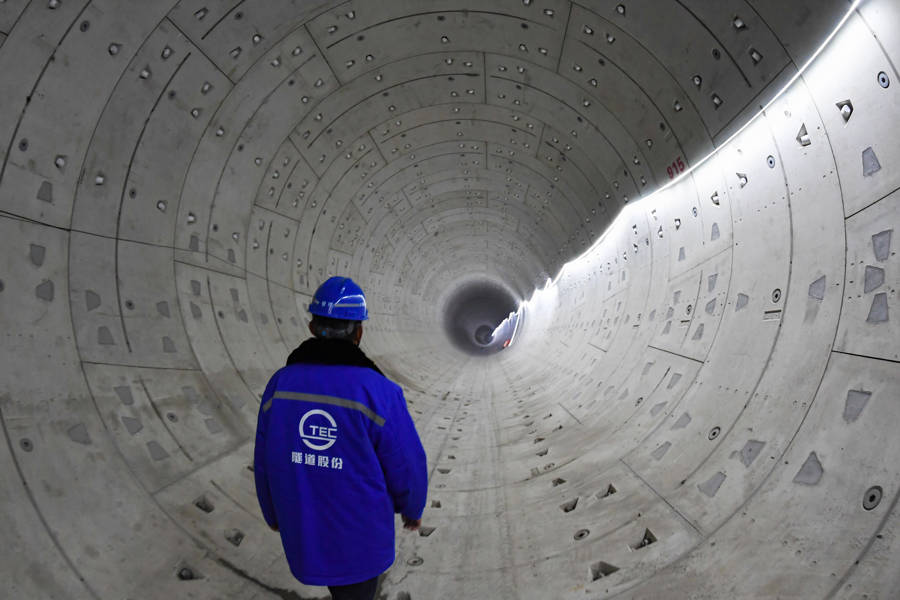 轨交13号线东延伸全线区间隧道顺利贯通<strong></p>
<p>华夏幸福股票</strong>,所有车站主体结构封顶