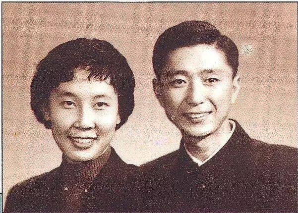 钟瑞去世<strong></p>
<p>拓维信息股票</strong>!宋世雄永别爱妻!