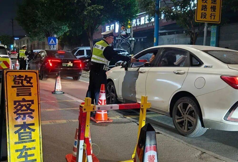 连摔6次<strong></p>
<p>潍柴动力股票</strong>，抢救无效身亡！广东交警：将严查