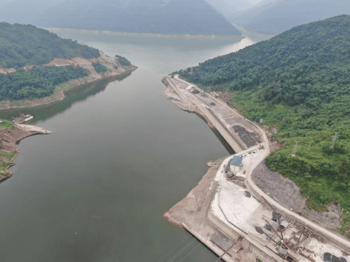 重庆市委市政府严肃问责92人<strong></p>
<p>潍柴动力股票</strong>，其中厅级干部22人