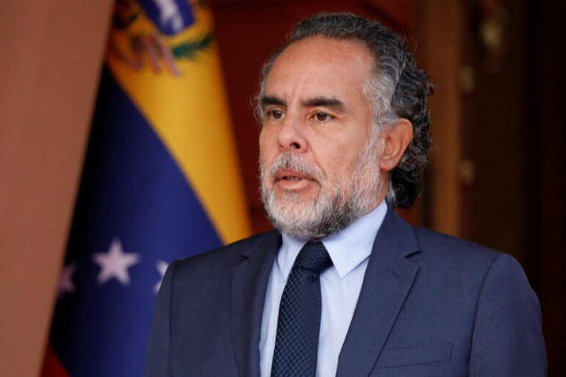 哥伦比亚内政部长：哥美将“联合行动”打击边境非法武装