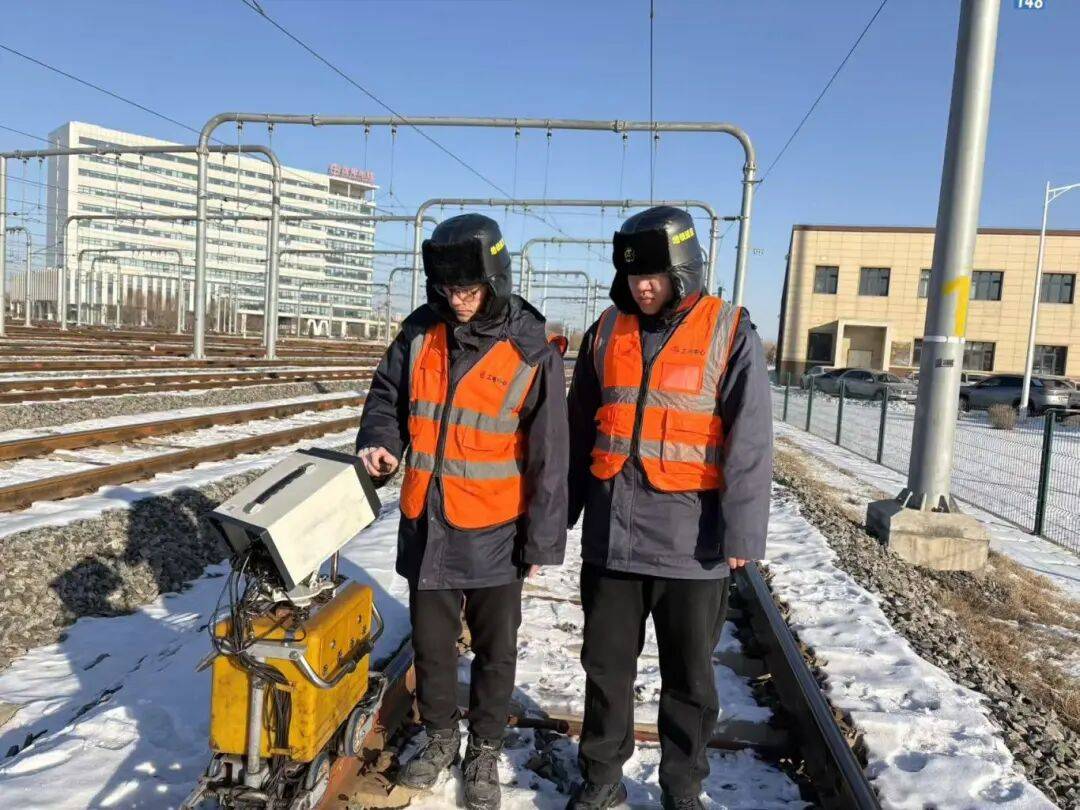 【班组基因 沈阳力量】沈阳地铁“钢轨神探”有一双“火眼金睛”<strong></p>
<p>亚马逊股票</strong>！