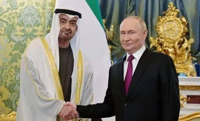 伊朗首都启动战时避难设施建设规划<strong></p>
<p>太平洋股票</strong>，将在霍尔木兹海峡实弹军演，伊外长与多国外长通话，欧盟宣布制裁并将革命卫队列为“恐怖组织”